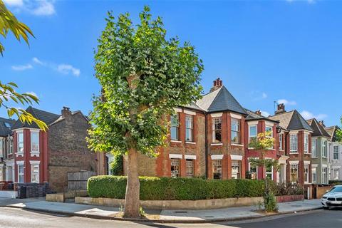 52 Durlston Road, London, E5 8RR