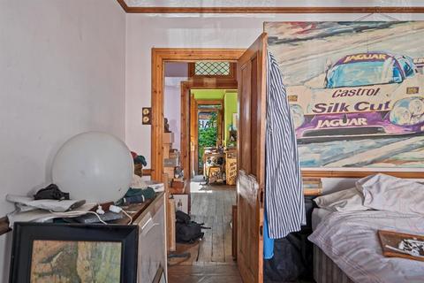52 Durlston Road, London, E5 8RR