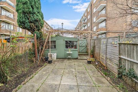 30 Howard Road, London, N16 8PU
