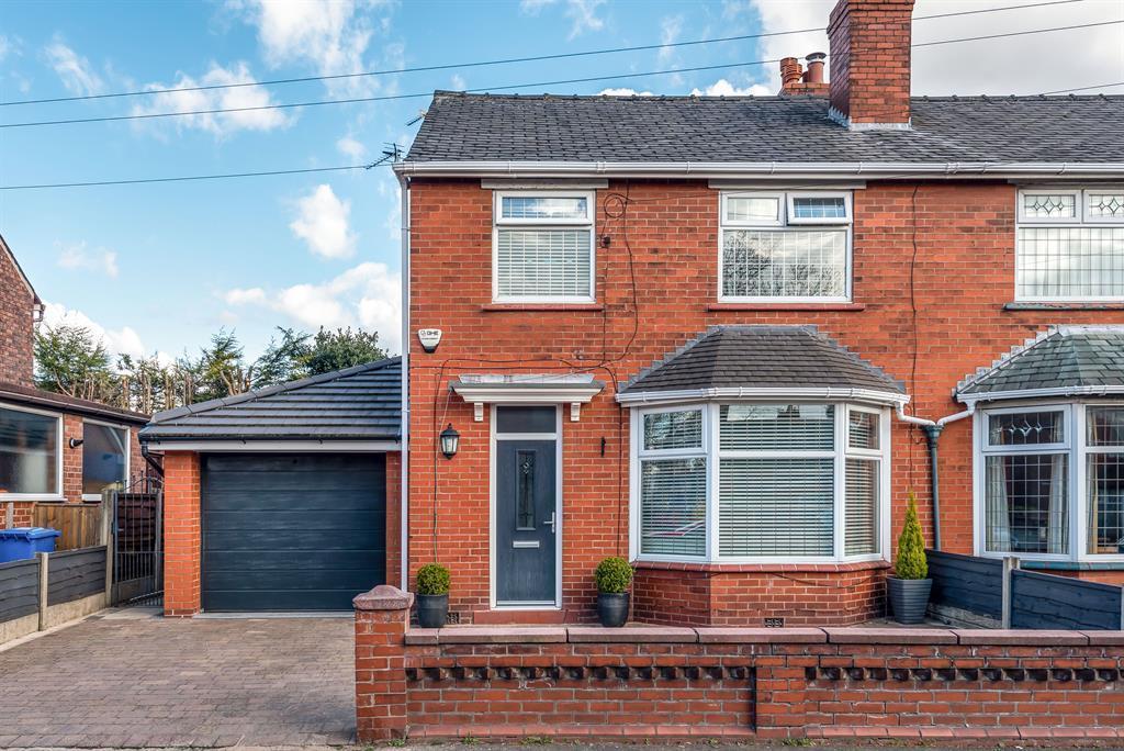 Holden Road, Leigh, WN7 2JJ 3 bed semidetached house £260,000