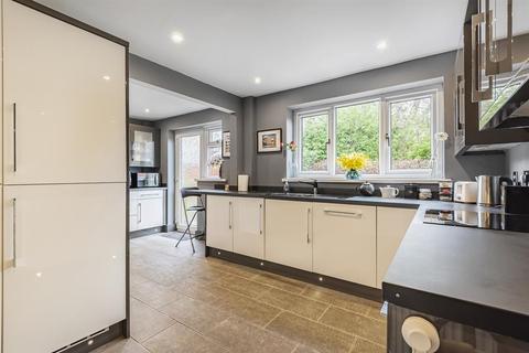 5 Alder Close, Leigh, WN7 3JA