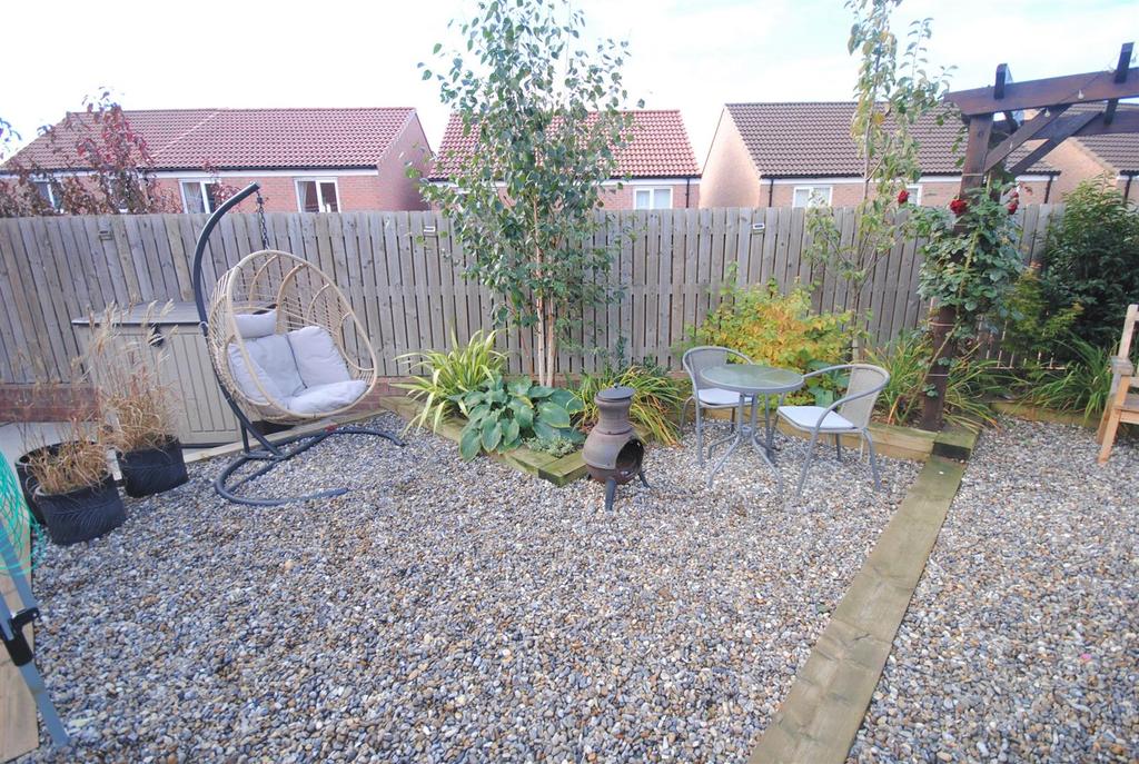 21bulaclosegarden7.JPG
