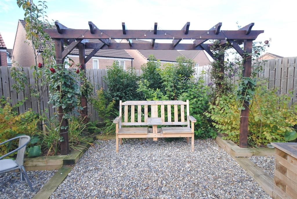 21bulaclosegarden4.JPG