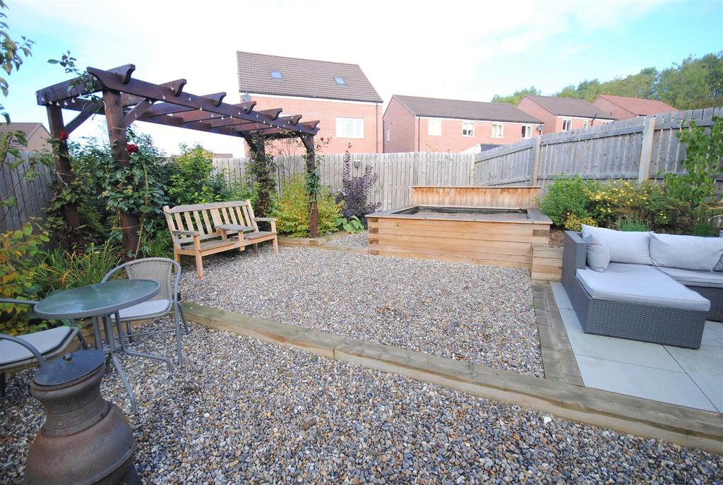 21bulaclosegarden.JPG