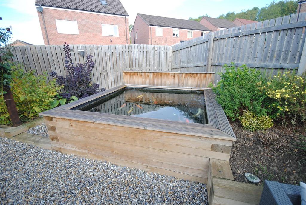 21bulaclosegarden5.JPG