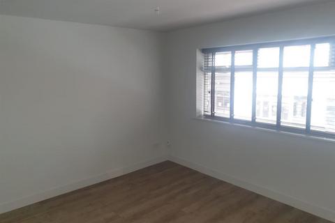 2 bedroom apartment to rent, Lark Lane, Liverpool, Merseyside