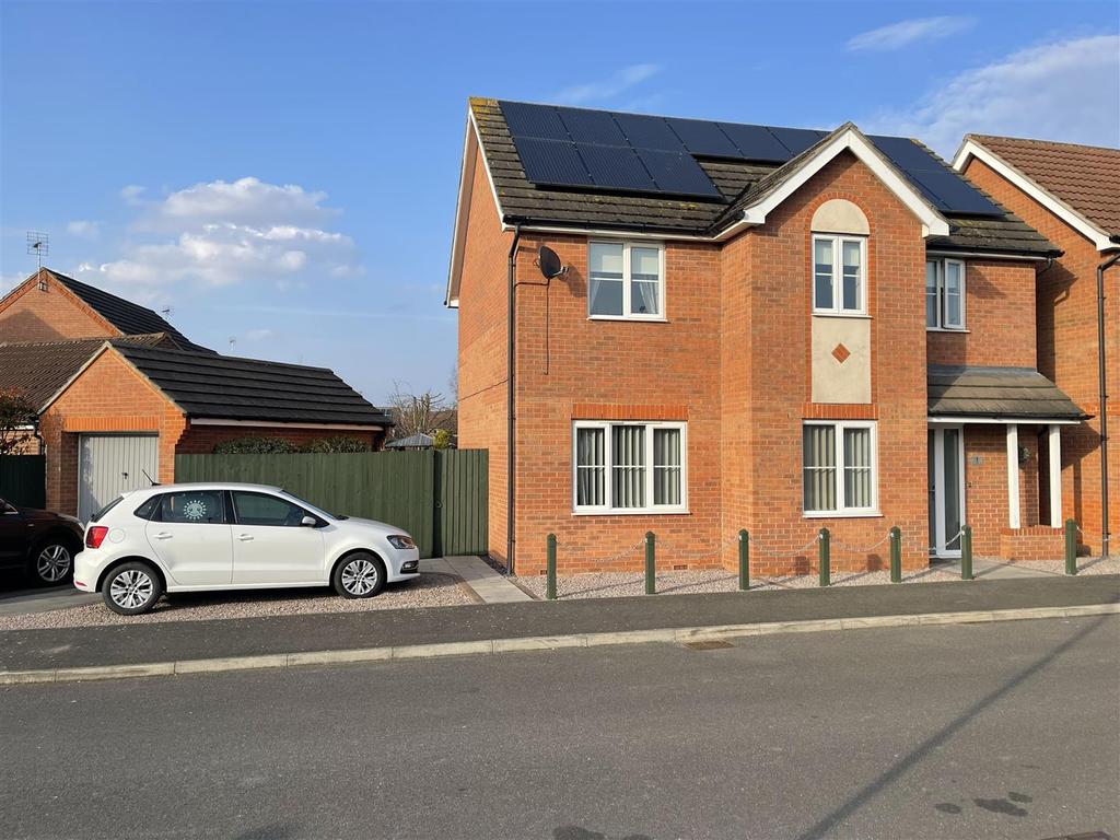 John Harrison Way, Holbeach, Spalding 3 bed detached house £272,500
