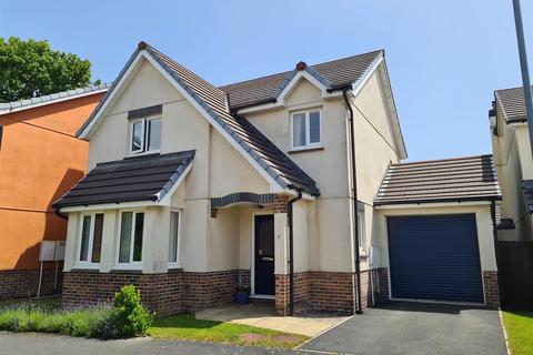 4 bedroom detached house for sale, Robin Drive, Launceston