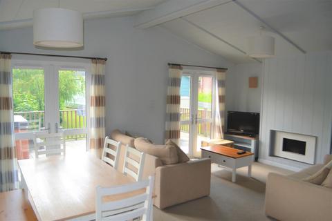 3 bedroom chalet for sale, Willow Bay Country Park, Whitstone