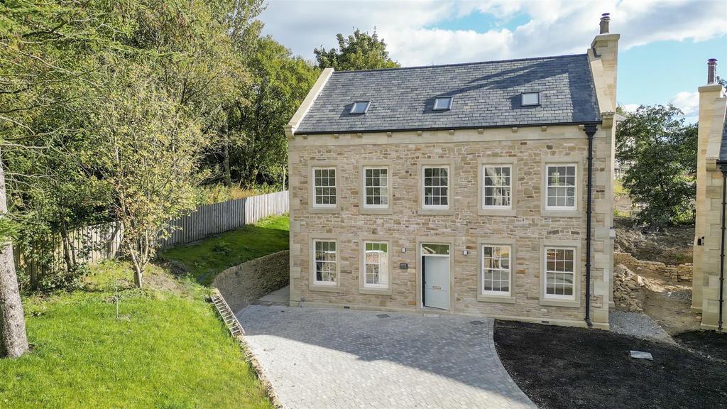 Pennybank Close, Loveclough, Rossendale 5 bed detached house for sale