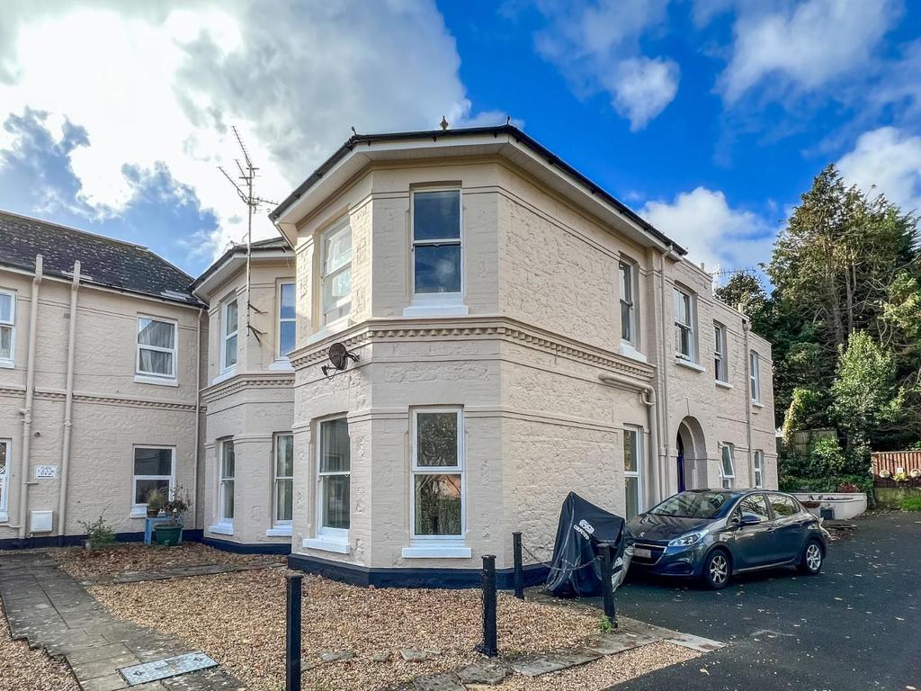 Ashcombe Court