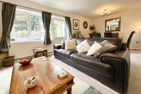 3 bedroom terraced house for sale - Arnolds Way, Cirencester