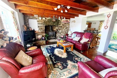 undefined, Treween, Altarnun