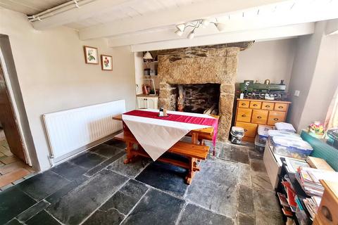 undefined, Treween, Altarnun