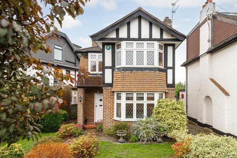 86 Tattenham Grove, Epsom, KT18 5QS