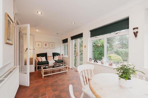 86 Tattenham Grove, Epsom, KT18 5QS