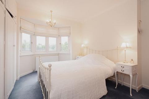 86 Tattenham Grove, Epsom, KT18 5QS