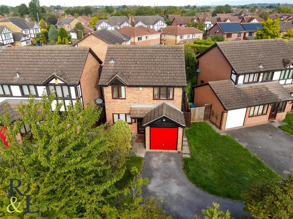 Belton Drive, West Bridgford, Nottingham 3 bed detached house £375,000