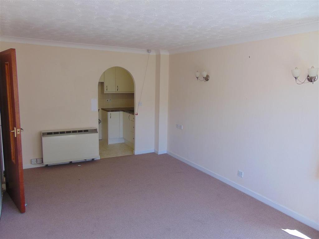 Homebell House, Aldridge 1 bed flat £550 pcm (£127 pw)