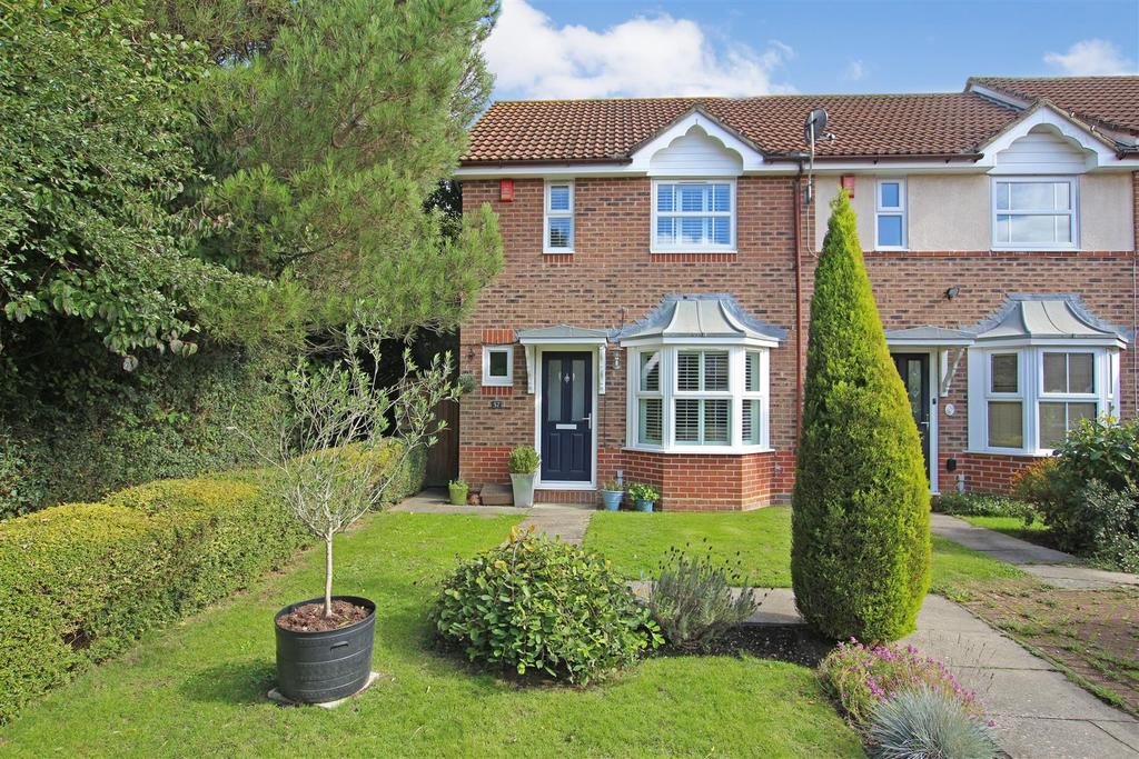 Earles Meadow, Horsham 2 bed end of terrace house for sale £395,000