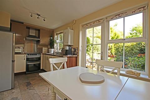 57 Earles Meadow, Horsham, RH12 4HR