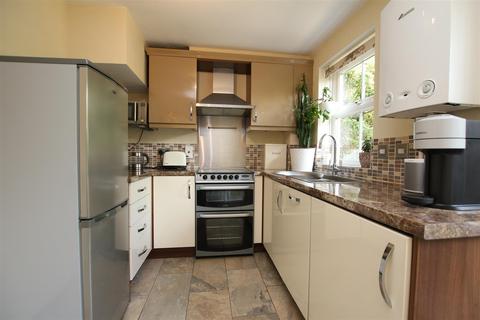 57 Earles Meadow, Horsham, RH12 4HR