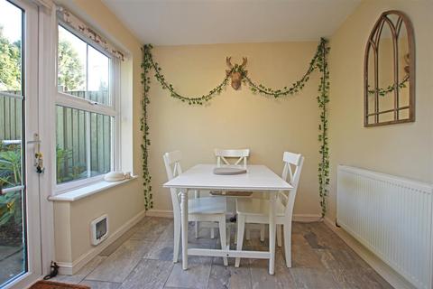 57 Earles Meadow, Horsham, RH12 4HR