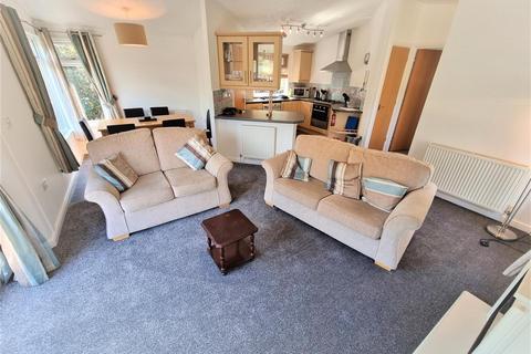 2 bedroom chalet for sale, Willow Bay Country Park, Whitstone