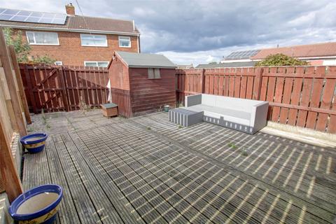 2 bedroom semi-detached house for sale - Manor Court, Stanley, County Durham, DH9