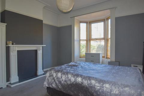 3 bedroom terraced house to rent - Heslington Road, York