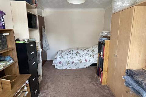 3 Claybourne Close, St Austell, PL25 3TP