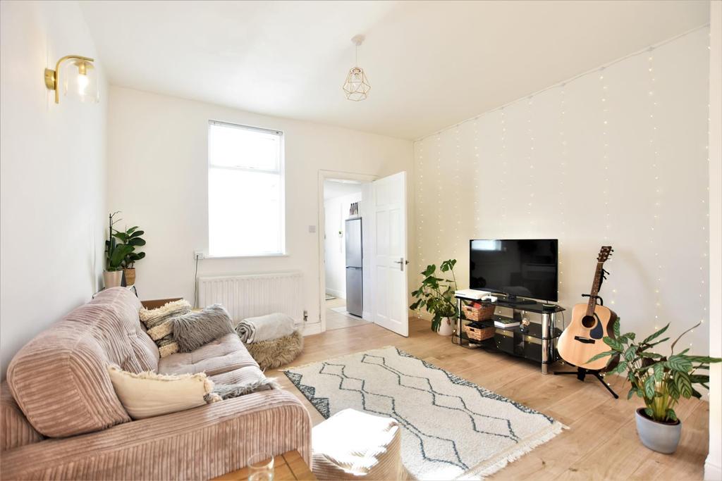 Dale Street, Ulverston 2 bed terraced house £130,000