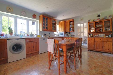 49a Upton Close, Barnwood, Gloucester, GL4 3EX