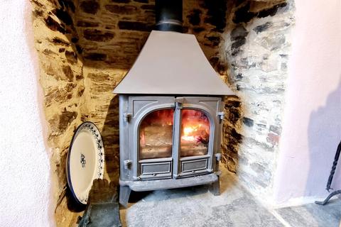 7 Launceston Road, Callington, PL17 7BS