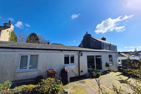 7 Launceston Road, Callington, PL17 7BS