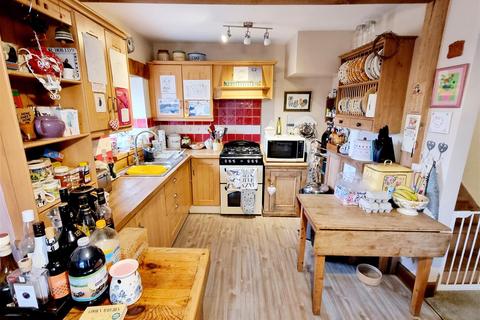 7 Launceston Road, Callington, PL17 7BS