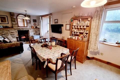 7 Launceston Road, Callington, PL17 7BS