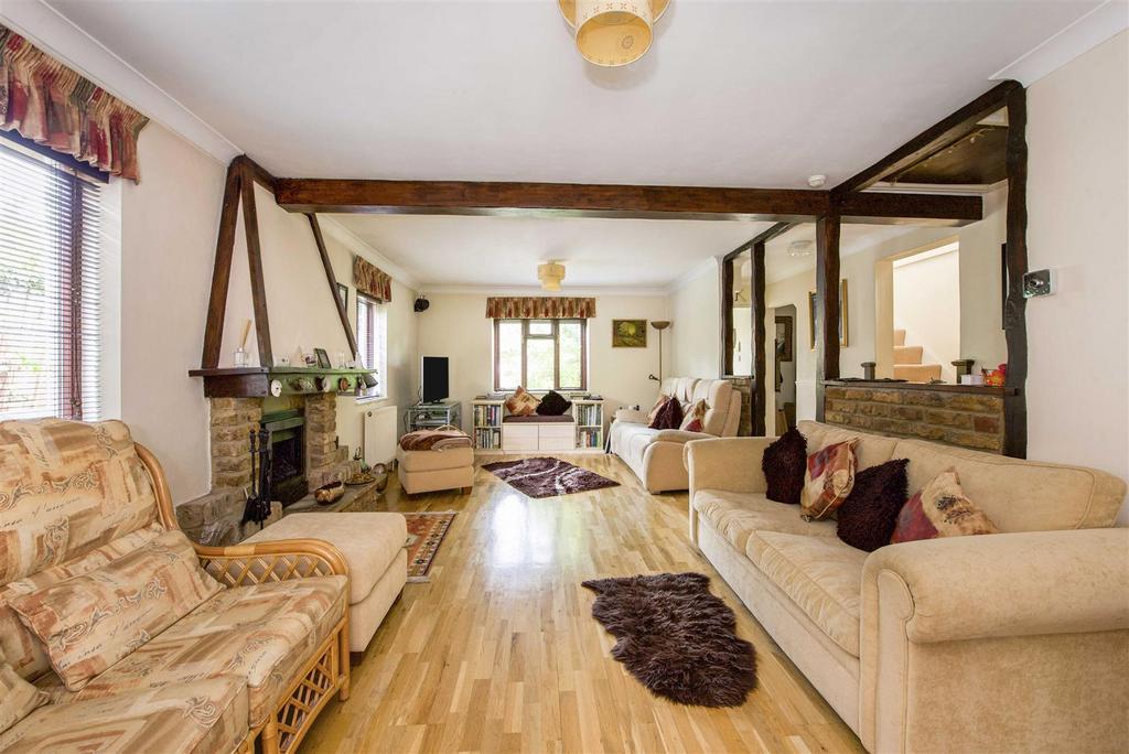 Oakwood Road, Bricket Wood, St. Albans 5 bed detached house £925,000
