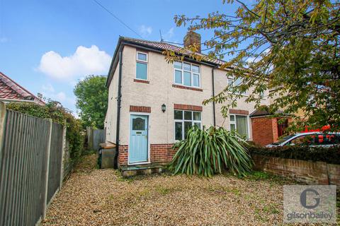 3 bedroom semi-detached house for sale - Blenheim Close, Sprowston
