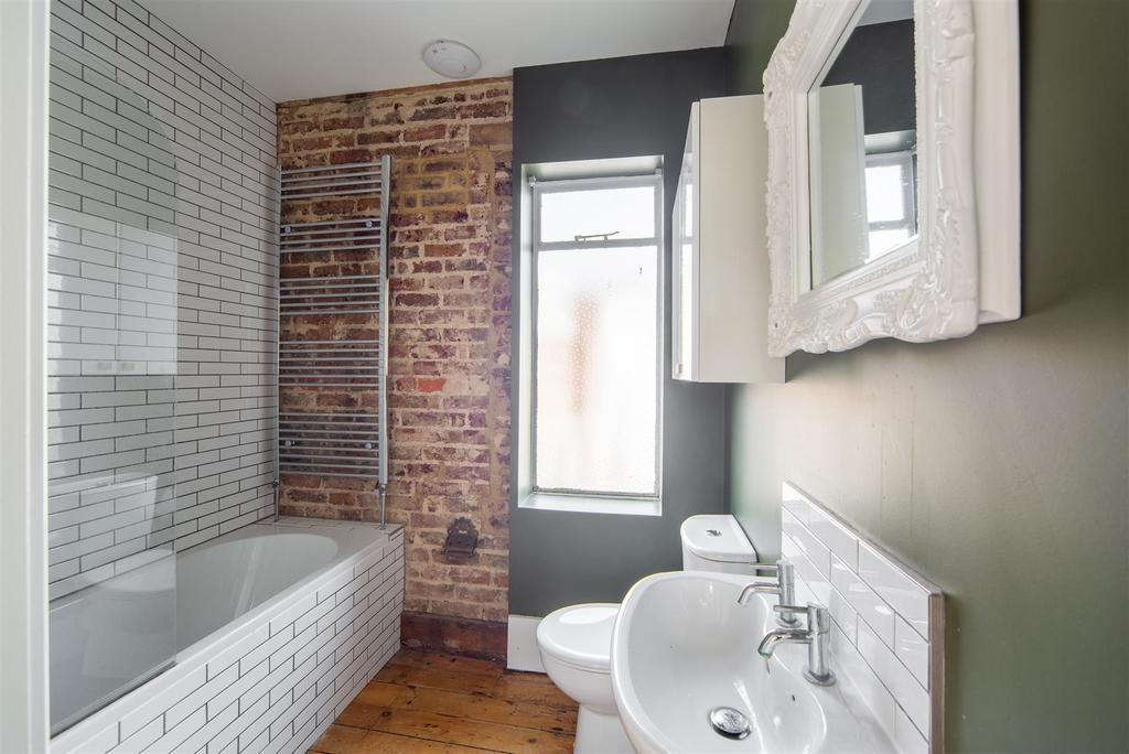 Hythe Road, Brighton 3 bed house £650,000