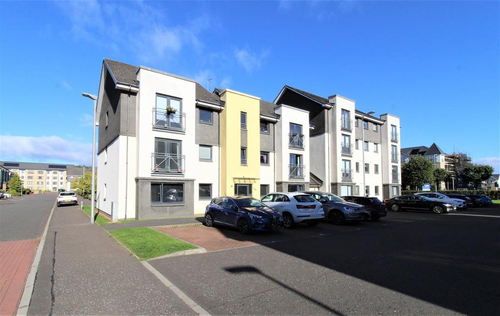Kenley Road, Renfrew 2 bed flat £130,000