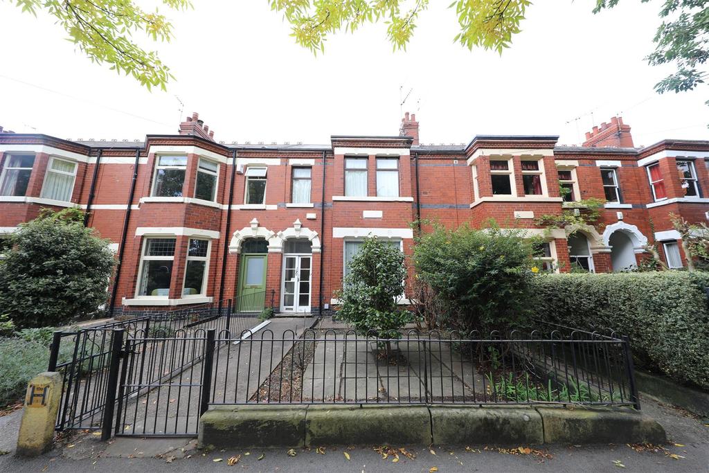 Victoria Avenue, Hull 4 bed terraced house £275,000