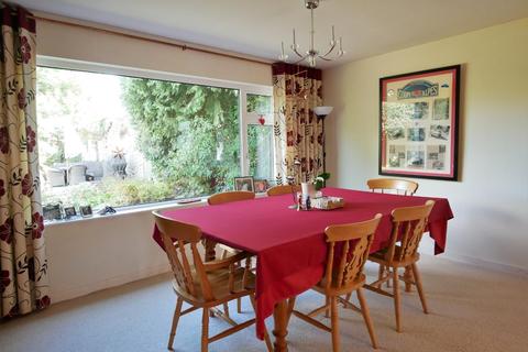 30 Britten Road, Penarth, CF64 3QJ