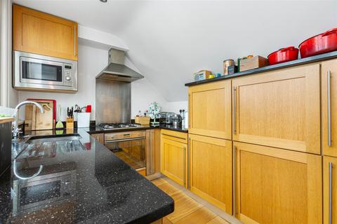 2 bedroom flat to rent - Grove Park Road, Chiswick, W4
