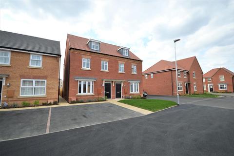 3 bedroom townhouse to rent - Rollers Close, Duston Gardens