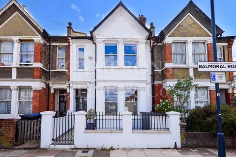 5 bedroom house for sale - Balmoral Road, London, NW2