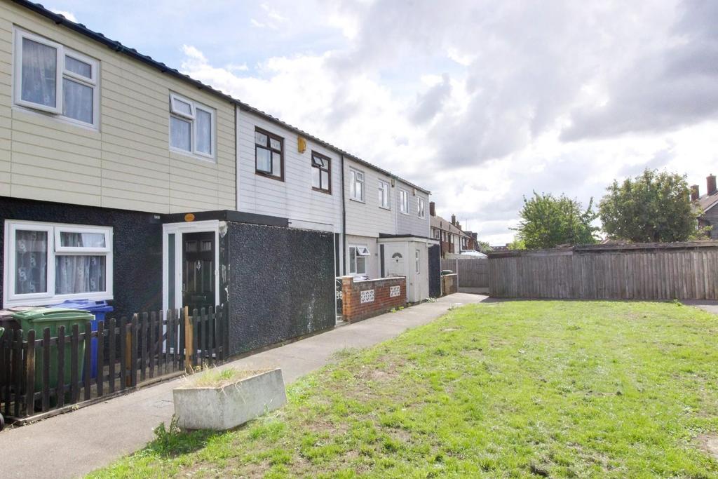 Cruick Avenue, South Ockendon 4 bed terraced house £325,000