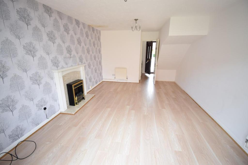 Amberwood, Ferndown 2 bed house £1,150 pcm (£265 pw)