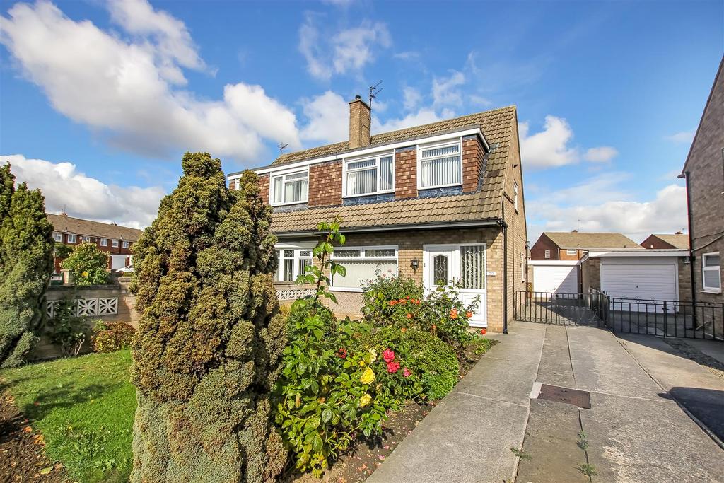 Albatross Way, Darlington 3 bed semidetached house for sale £160,000