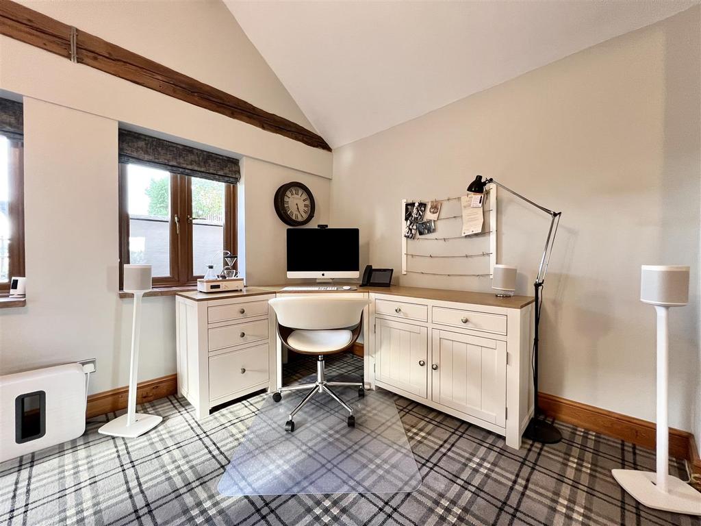 E4591 AEB-C634-40 A9-8 D9 D-71 DA3 E4 FB30 A.jpeg